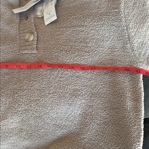 UGG Mowery Top - Picture 6 of 7